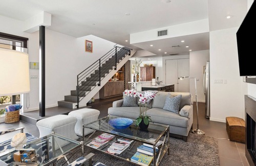 Canyon Corridor Condo | Sophisticated Condo in Canyon Corridor, South Palm Springs