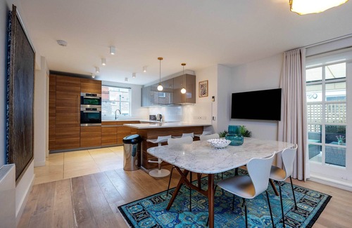 South Kensington House | Sophisticated Splendour, by Veeve
