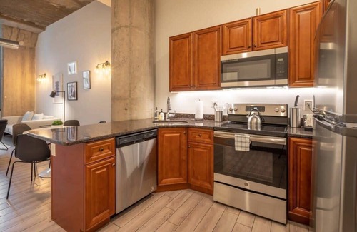 West Poplar Apartment | Sosuite | 2BR Apt w W/D, Gym, On-site Restaurant