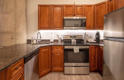 West Poplar Apartment | Sosuite | 2BR Apt w W/D, Gym, On-site Restaurant