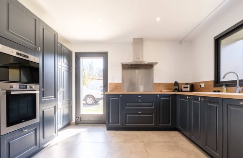 Sainte-Eulalie-en-Born House | Souleyraou by Interhome