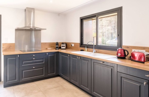 Sainte-Eulalie-en-Born House | Souleyraou by Interhome