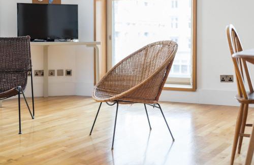 Soho Apartment | Soulful Central London Apartment