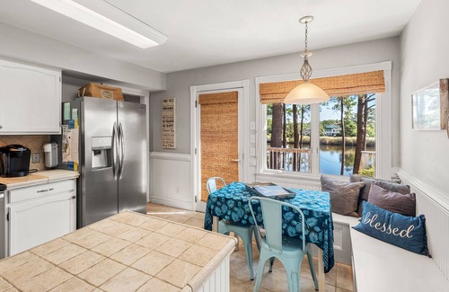 Manteo House | Sound Choice In Manteo: Lakefront | In-Law Suite