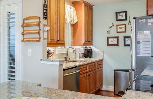 Manteo Condo | Sound, Mind and Bodie: Condo, Shared Pool