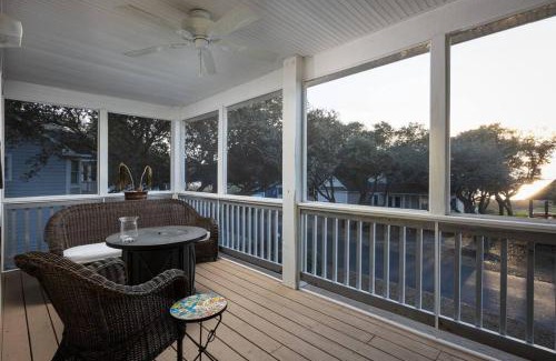 Corolla House | Sound Views Pool Hot Tub Game Room Club Access