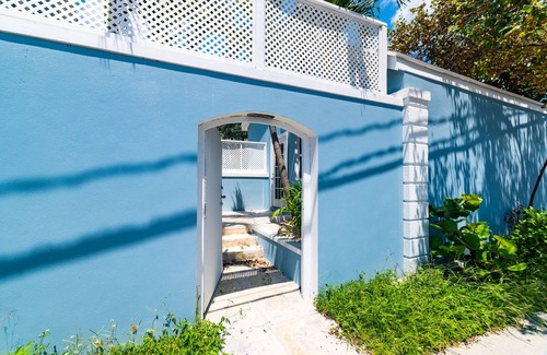 Nassau Cottage | Sounders Beach Cottage 2 Beds