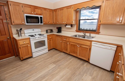 Duck House | Soundfront, Sound Views, Kayak! PT1402, Keene ll
