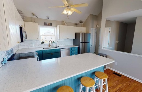 North Topsail Beach House | Soundfront with Dock & Ocean Views, 3 bed/3 bath.