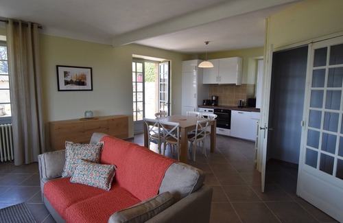 Domme House | Sous le Tilleul - Unique holiday property set IN the famous bastide of Domme