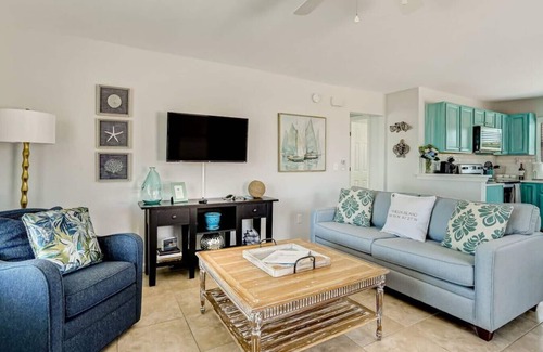 Fernandina Beach Condo | South Beach Cabana Up | Private Front Deck | Pool | Steps from the Beach