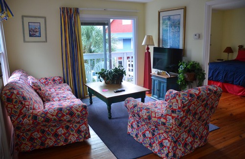 South Beach Hotel | South Beach Inn - Suite 204, Hilton Head Island, Sea Pines Plantation