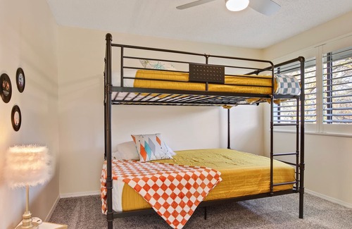 Southeast Boise House | South East Boise | Updated Groovy Charmer | 3 bed 2 bath