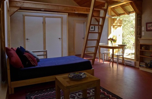 Salt Spring Island Cottage | South End Gem