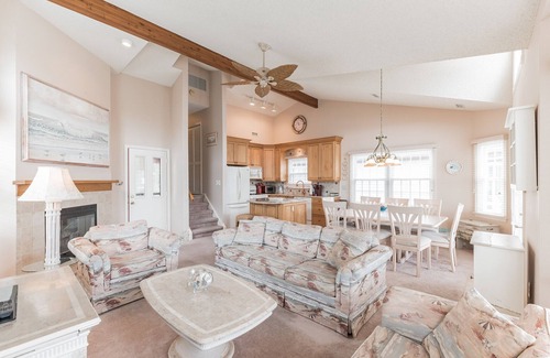 South End Condo | South End Gem, only a block and a half from the beach!