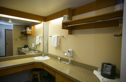 Salt Lake Mountain Resorts Resort | South facing views of Snowbirds scenic hills that many travel to see and enjoy.