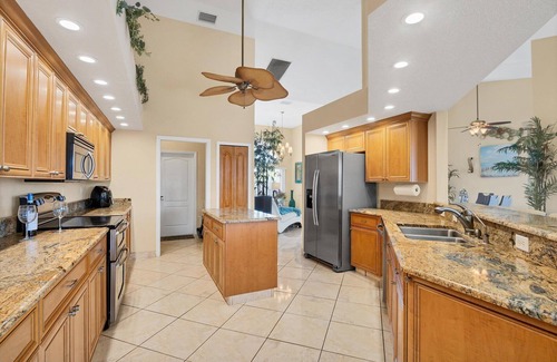 South Gulf Cove House | South Gulf Cove 4 Bedroom Pool + Hot Tub on Canal Private Home