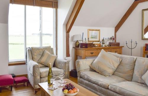 Lathones House | South House