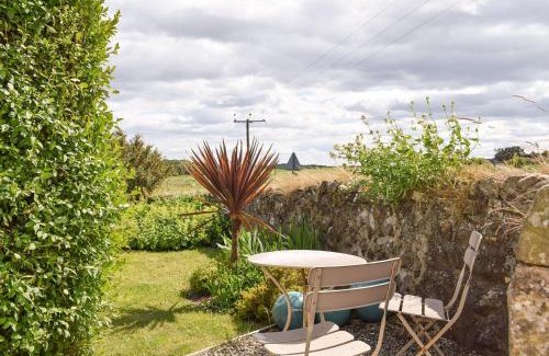 Lathones House | South House