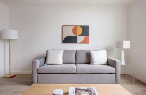 South Lake Union Apartment | South Lake Union 1br w wd roof nr Lake Union SEA-488