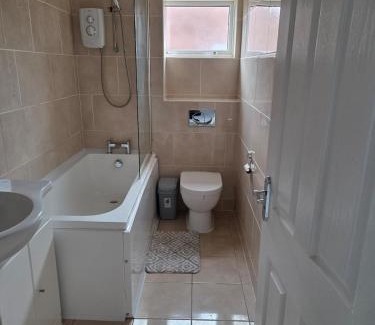 Halewood House | South Liverpool Cozy Home