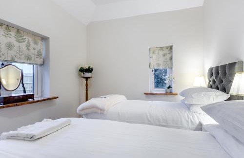 Driffield House | South Lodge