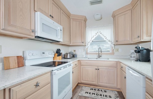South Nags Head House | South Nags Head Home with Ocean and Sound Views