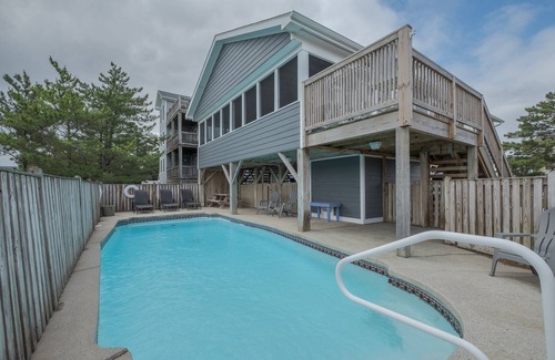 South Nags Head House | South Nags Head Pet Friendly Beach Box