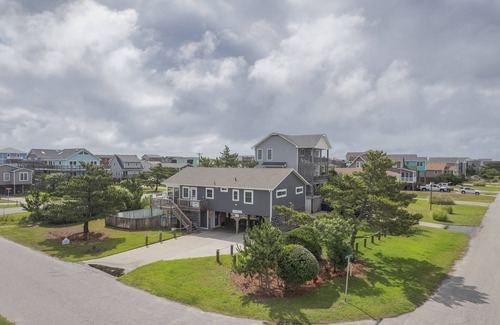 South Nags Head House | South Nags Head Pet Friendly Beach Box