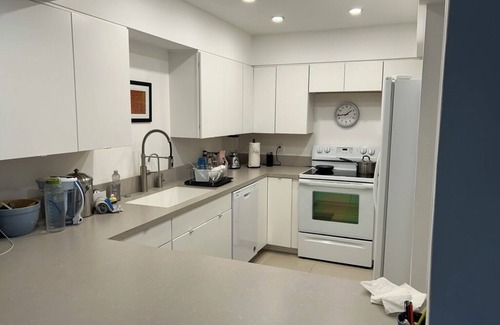 Canyon Corridor Condo | South Palm Springs Quiet and Spacious Condo near Oswit Canyon.
