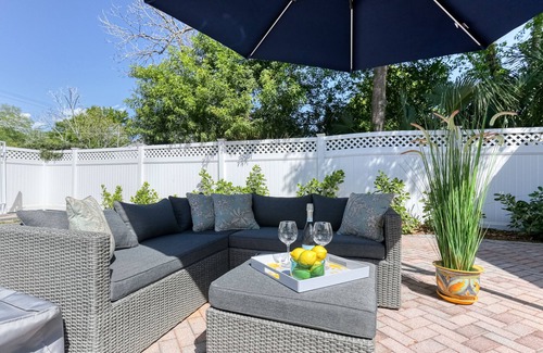 Palma Ceia West Apartment | South Tampa- Luxury Suite