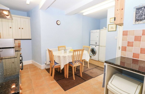 Worton House | SOUTH VIEW, GUNNERSIDE, pet friendly, with open fire in Reeth