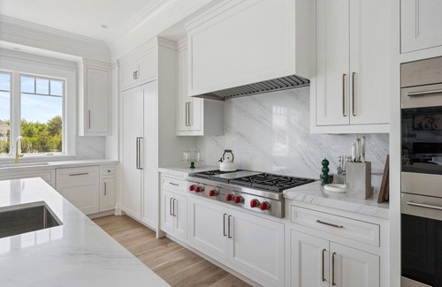 Southampton House | Southampton 7BR Estate: Heated Pool & Spa, Theater, Pool House, Chef’s Kitchen