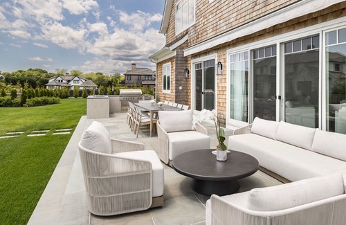 Southampton House | Southampton 7BR Estate: Heated Pool & Spa, Theater, Pool House, Chef’s Kitchen