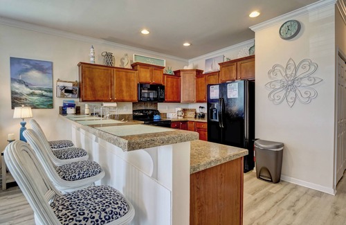 Wilmington Beach House | Southern Belle 2 bed/pet-friendly/2nd row in Carolina Beach with ocean view