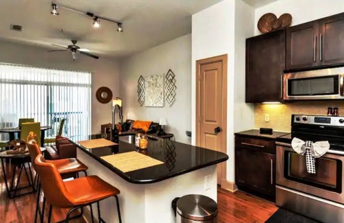 Astrodome Apartment | Southern Comfort 1 BR across from NRG