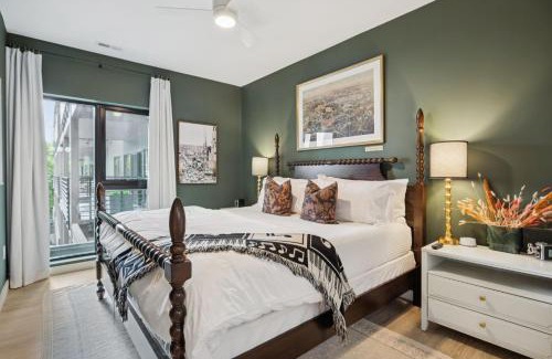 Downtown Nashville Apartment | Southern Comfort Short Walk to Broadway w Pool & Gym at the Hyve