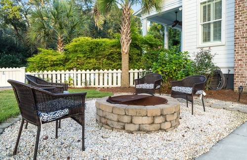Johns Island Cottage | Southern Hospitality Guest Retreat with Salt Water Pool
