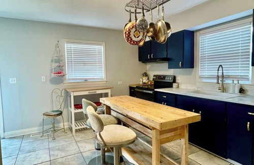 Wilder Park House | Southern Parkway Retreat | Private Yard & Comfort