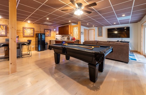 Sautee Nacoochee Ski Chalet | Southern Skies Chalet | Mountain Views Hot Tub Game Room