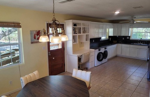 Lillian House | Southern Wind House in quaint & cozy Lillian, ALnFREE Boat Storage