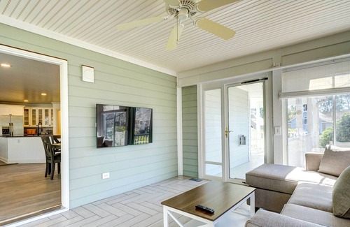 St. James House | Southport Vacation Rental ~ 7 Mi to Beach