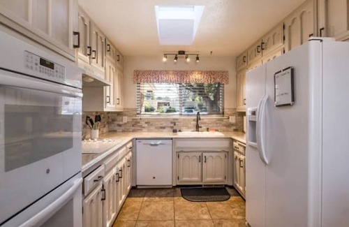 Albuquerque House | Southwest Charm at Cozy Desert Casita