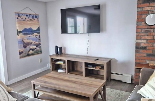 Southwest Harbor House | Southwest Harbor Sleeps 17