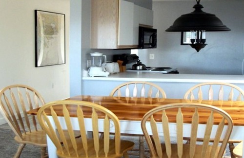 Southwest Harbor House | Southwest Harbor town house, sleeps 6 w/HotTub, price just reduced.