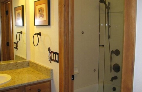 Telluride Condo | Southwest Stylecondo1br/1BA,Hot Tub/Pool,Near Gondola,on River