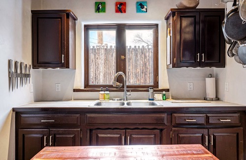 Taos House | Southwestern home with cozy fireplaces, grill & washer/dryer - near Taos Plaza