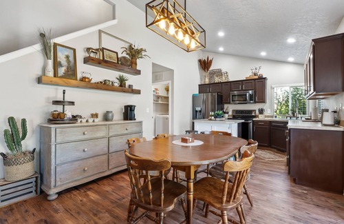 Nampa House | Southwestern Nampa Bunk House, Osbourne Park