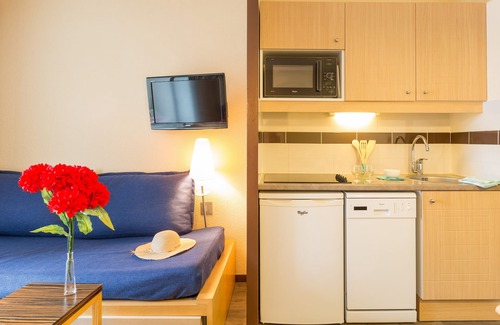 Trouville-sur-Mer Apartment | SOWELL RÉSIDENCES Le Port