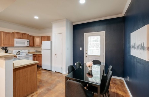 Medical Center District House | SP3 Newly Reno Home 30% OFF! Mins to Medical Center